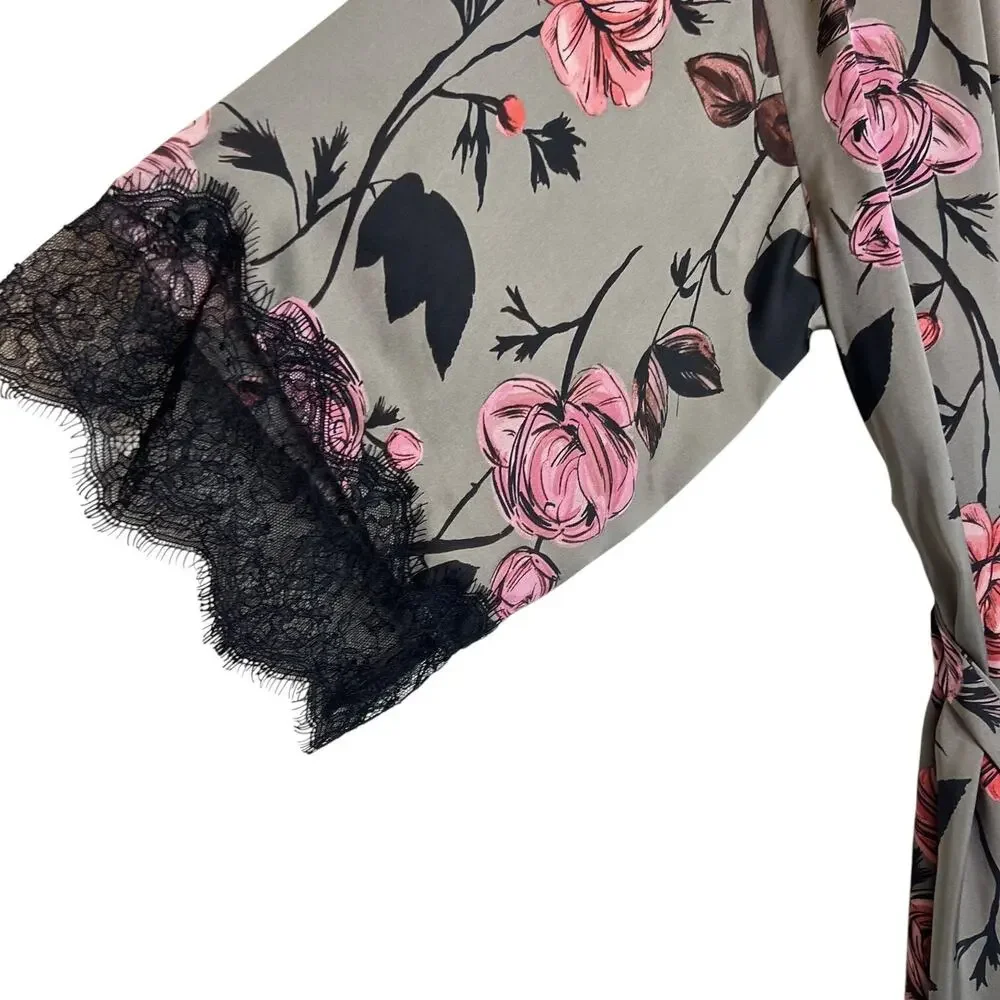 Midnight Bakery Womens Floral Print Wrap Robe XS/S Gray Satin Short Lace Trim - Picture 3 of 7
